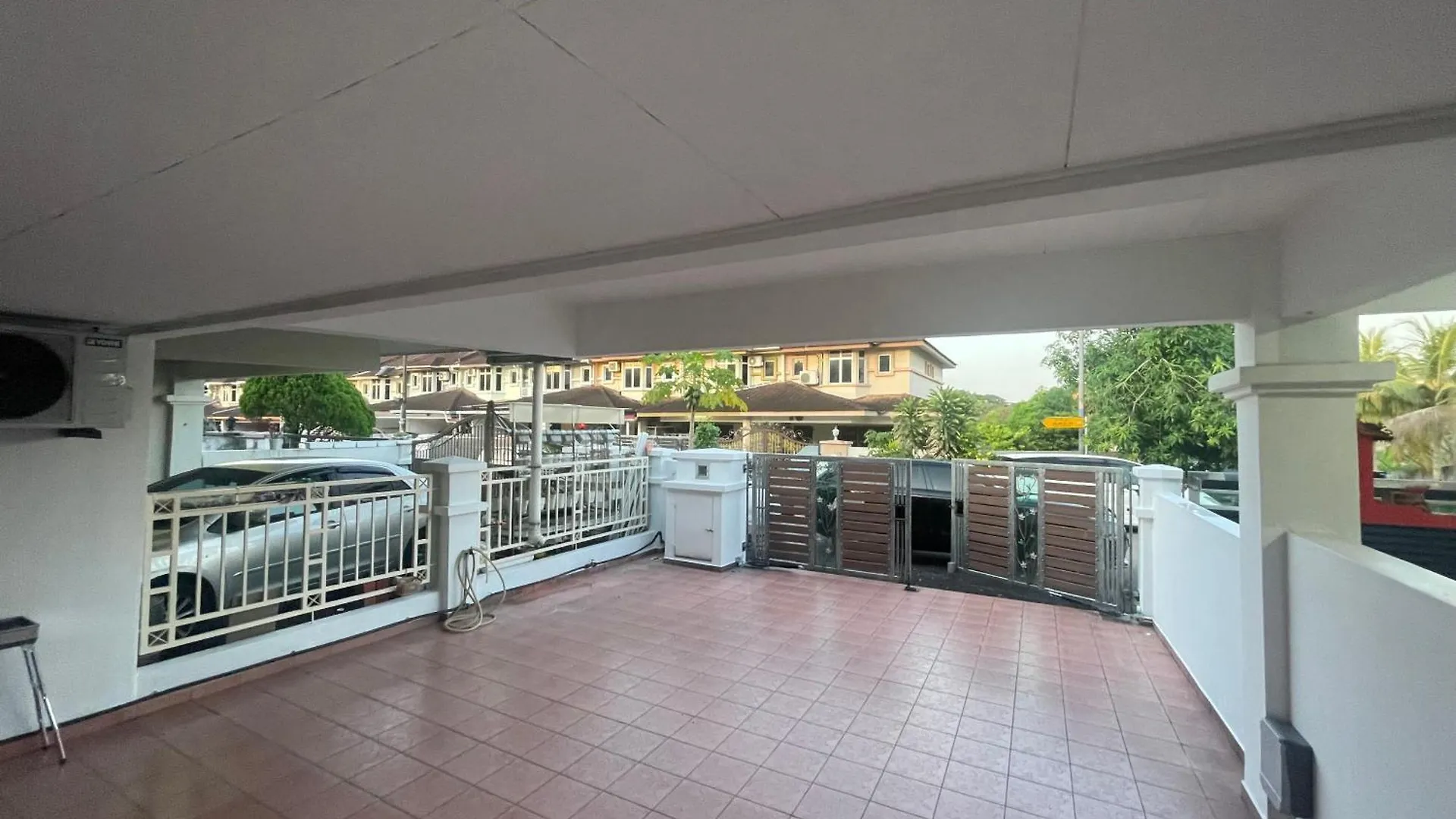 Holiday home Ehsan Jaya Ikea Toppen Near Peikin Long Sing Yijia Restaurant Johor Bahru Malaysia